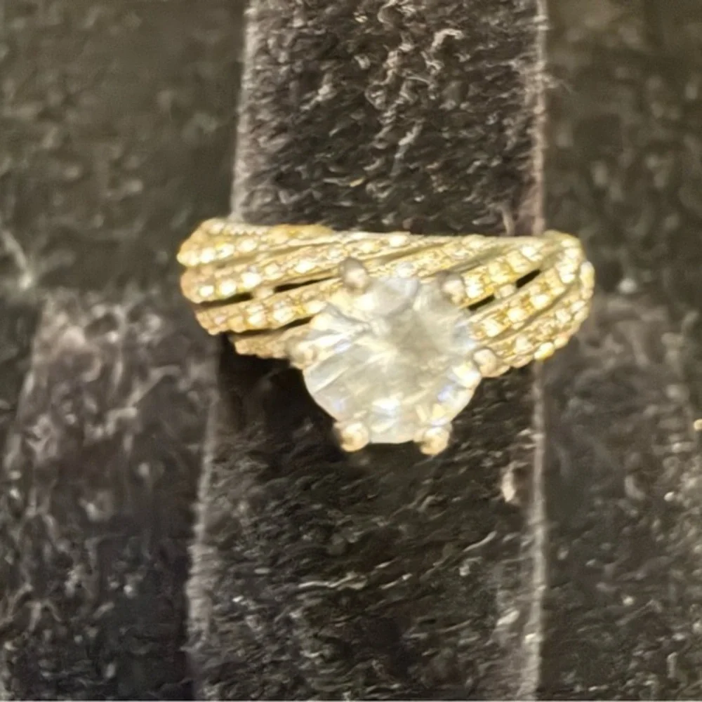 Source Unknown Gold and Silver Women's Ring